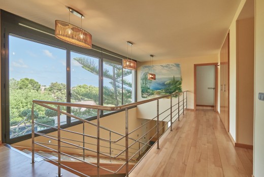 Sale - Chalet -
Cunit