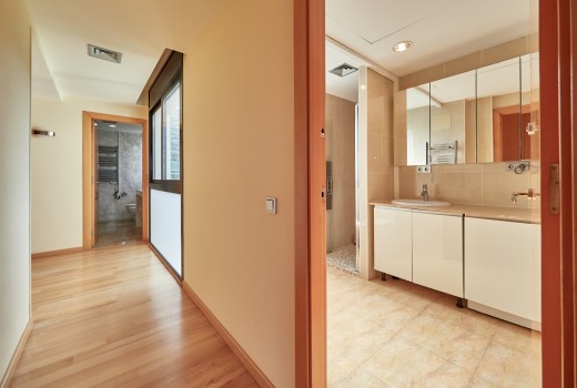 Sale - Chalet -
Cunit