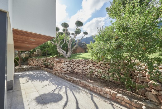 Sale - Chalet -
Cunit
