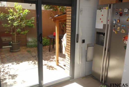 Venta - Adosado -
Gava