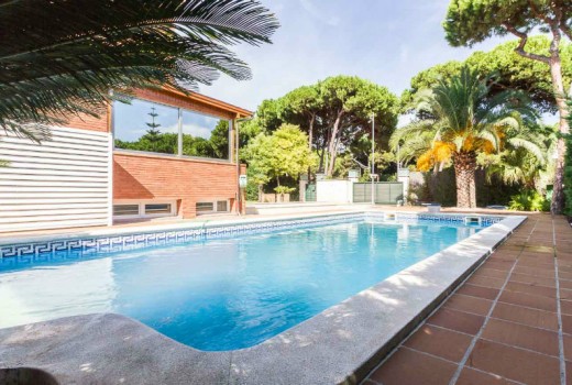 Sale - Chalet -
Gava